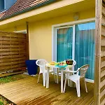 Apartment La Unique - Cosy - 2 - Vue Golf - 10 Mn Des Thermes - Linge Inclus- *