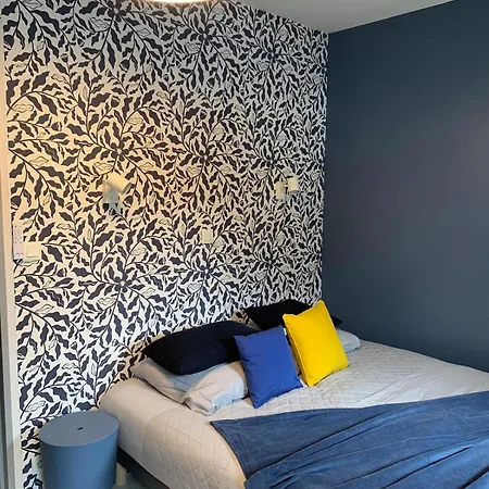 La Unique - Cosy - 2 - Vue Golf - 10 Mn Des Thermes - Linge Inclus- *