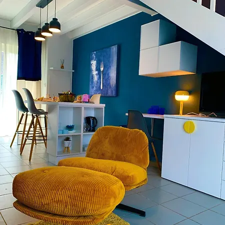 Apartman La Unique - Cosy - 2 - Vue Golf - 10 Mn Des Thermes - Linge Inclus- Salies-de-Béarn