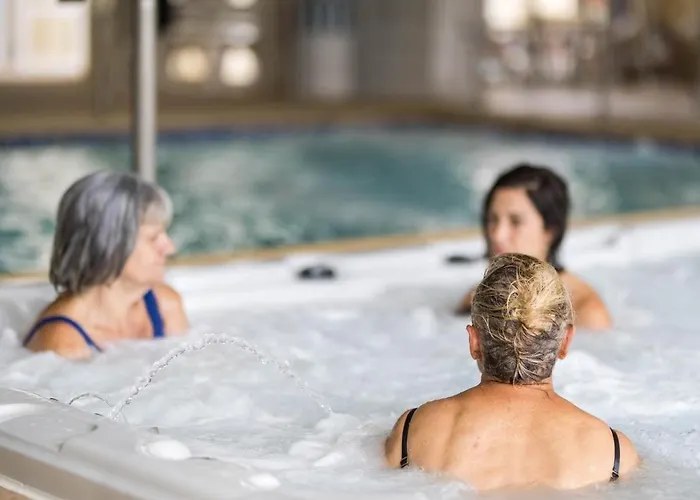 La Unique - Cosy - 2 - Vue Golf - 10 Mn Des Thermes - Linge Inclus-